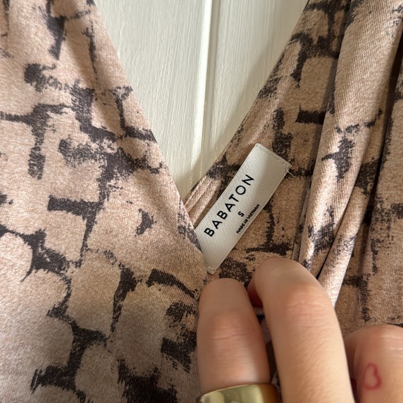 Aritzia Babaton body suit - Picture 2 of 3